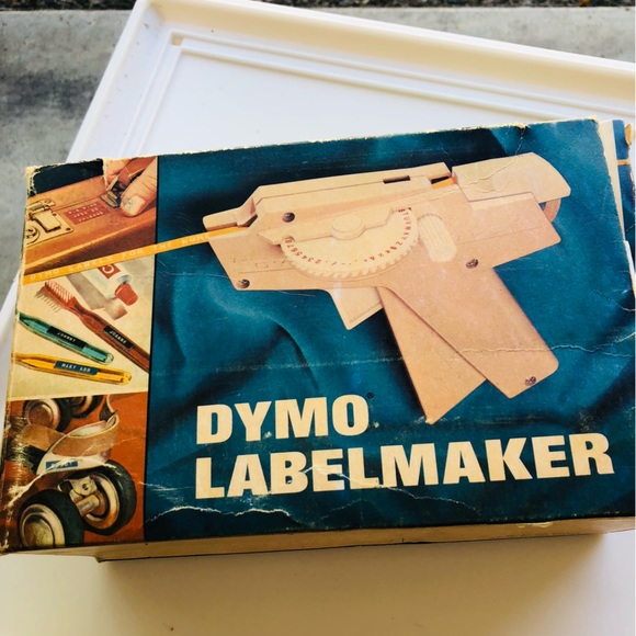1964 DYMO LABEL MAKER IN ORIGINAL BOX INCLUDES 4 ROLLS OF LABEL TAPE - Picture 11 of 16